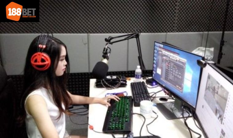 Babi - Trương Thúy Quỳnh Nữ Streamer Đình Đám Game Việt 1 Thông tin về Quỳnh Babi